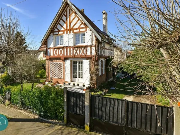 Belle maison style normand de 100 m² - Beauchamp