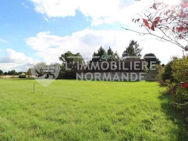 Terrain constructible 803 m²