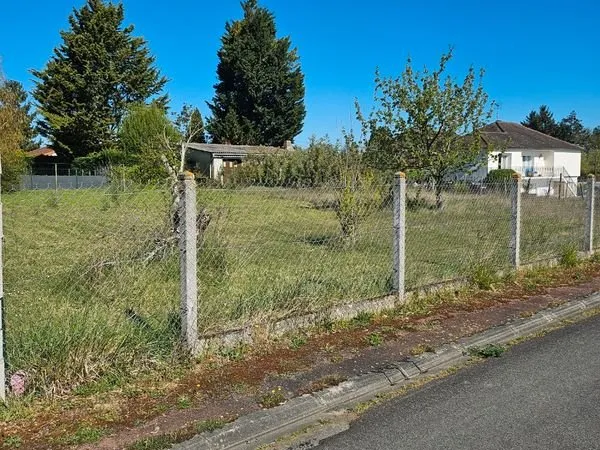 Terrain lencloitre