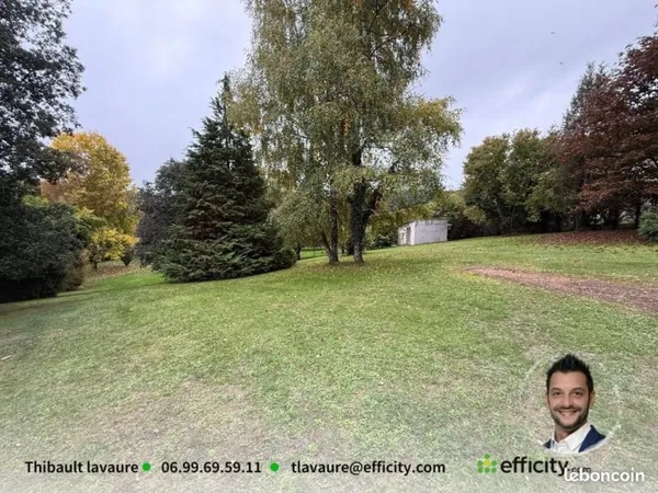 Terrain 1 700 m² Dirac