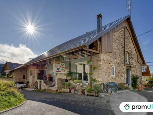Maison de 190 m2 à SAINT-PIERRE-D'ALBIGNY