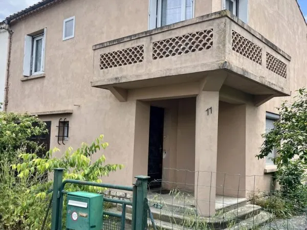 CARCASSONNE- Maison de Ville- Jardin- Garage