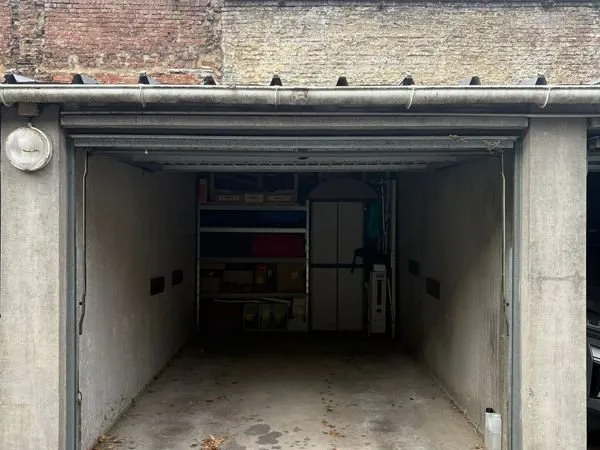 Loue parking box fermé vieux lille