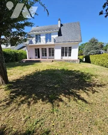 Maison 8 pièces 177 m²