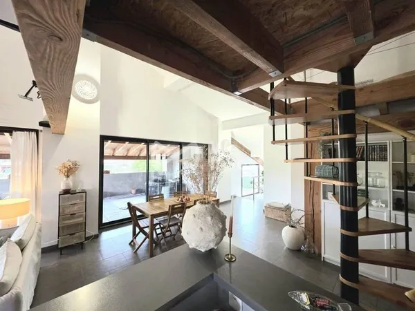 Maison 3 pièces 102 m²