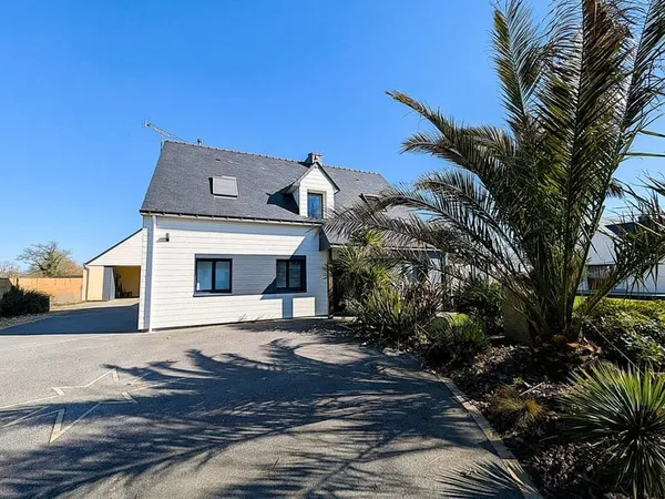 Maison Familiale de 140 m2 avec piscine