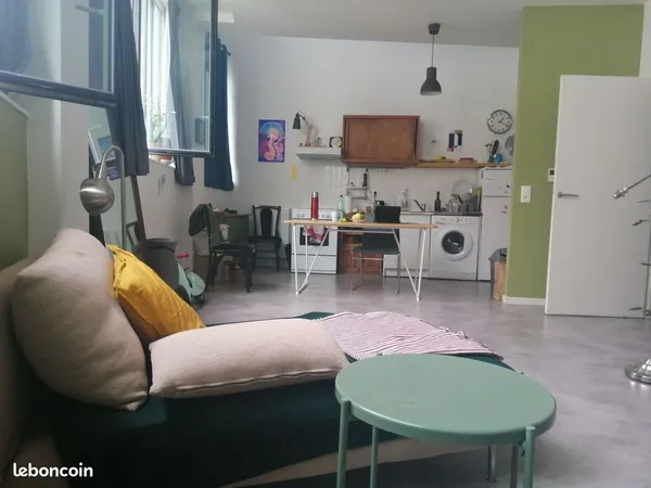 Belle chambre meublée dans un Duplex Paris 18 Jules Joffrin