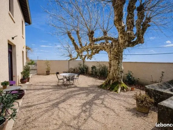 Propriété 5 pièces 265 m²