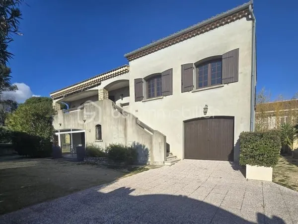 Villa composée de 2 logements