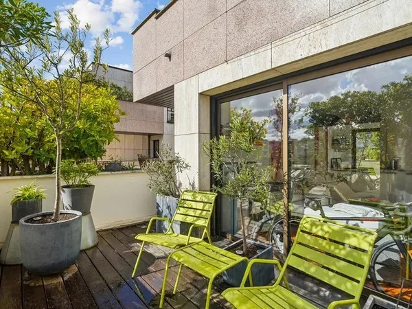Pont de Neuilly: Élégant appartement 3 pièces de 90m² + terrasse de plain pieduilly-sur-Seine