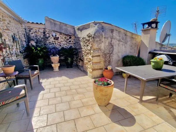 Elégante maison de village de 3 chambres à Neffiès