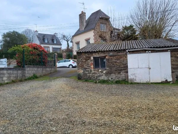 Garages + terrain