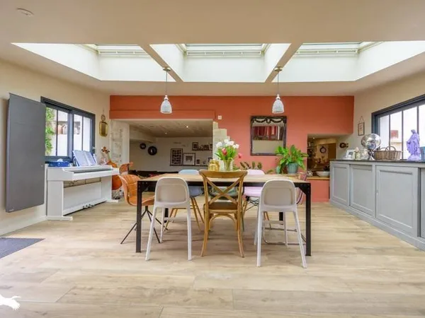 Maison 6 pièces 198 m²