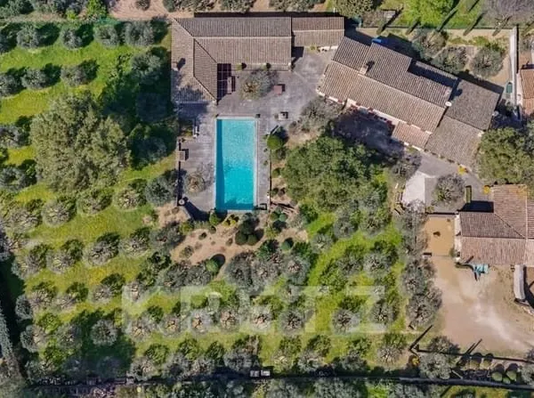 Propriété d'exception au coeur des Alpilles Saint-Rémy-de-Prove