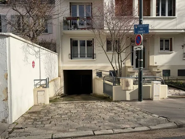 Parking 11 m²