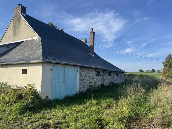 A VENDRE ROUILLON MAISON DE 3 CHAMBRES AVEC GARAGE CAVE ET J