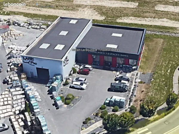 LOCAL COMMERCIAL 800 m² ORMES