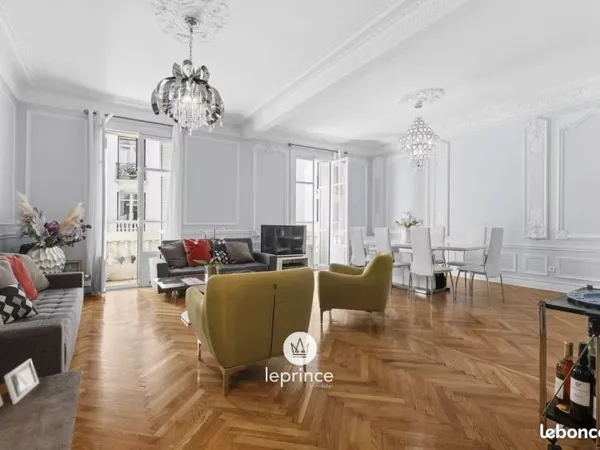 Appartement 3 pièces 114 m²