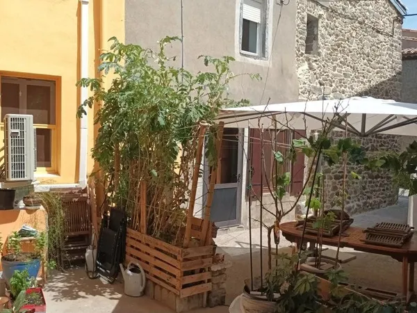 Val De Dagne - Maison de village 152m2 - jolie terrasse - 5 ch