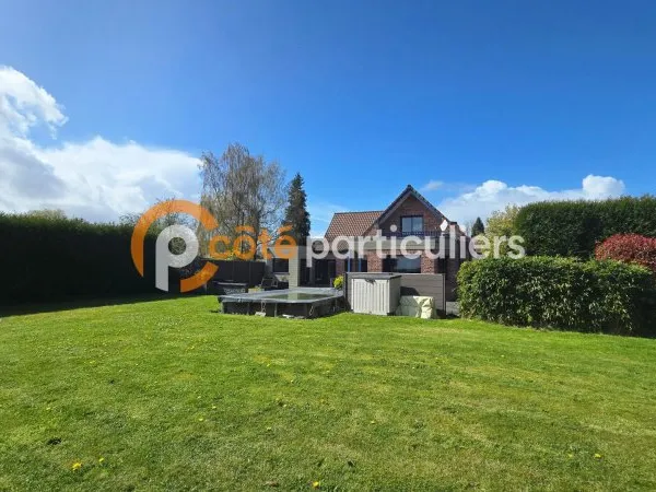 Superbe maison individuelle de 239m² sur un terrain de 1700m² avec piscine et vue imprenable