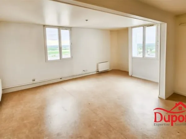 Appartement de 51m2 sin le noble proche des commodités (déjà