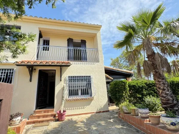 VILLA 3 FACES 5 PIECES AVEC JARDIN