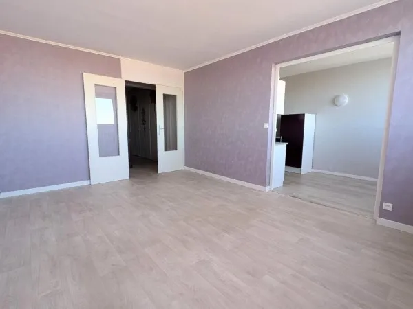 Appartement 2 chambres au dernier étage, dans une belle résidence du centre ville