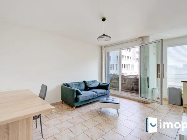 T3 3éme étage, proche RER B & C Massy-Palaiseau