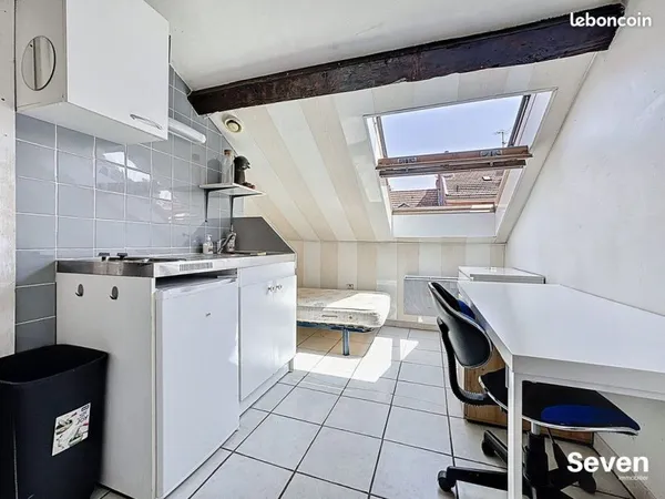 Studio 1 pièce 11 m²
