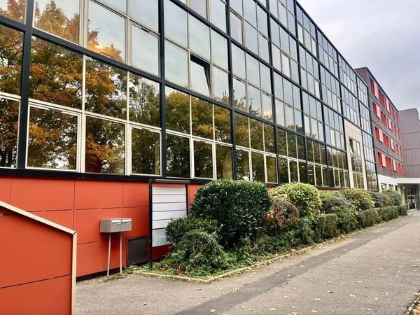Bureaux 487 m²