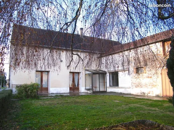 Region villiers-saint-georges, maison ancienne de 135 m2