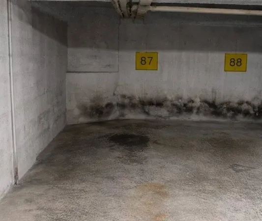 Parking 13 m²