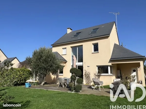 Maison familiale 8 pièces 198 m²