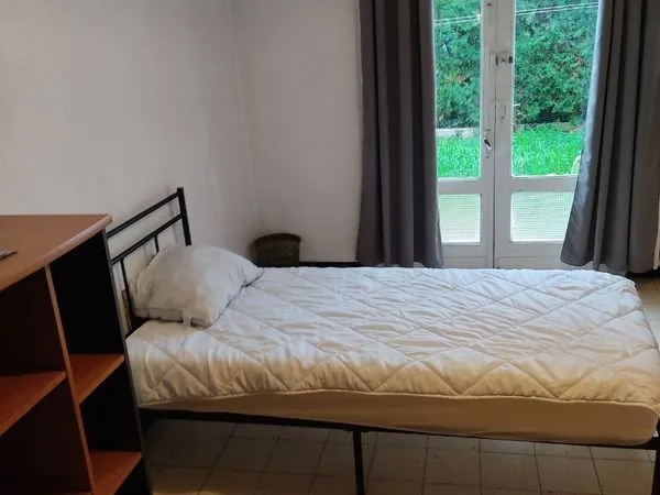 Particulier loue chambre dans maison rez de chaussée Rangueil proche métro B station pharmacie