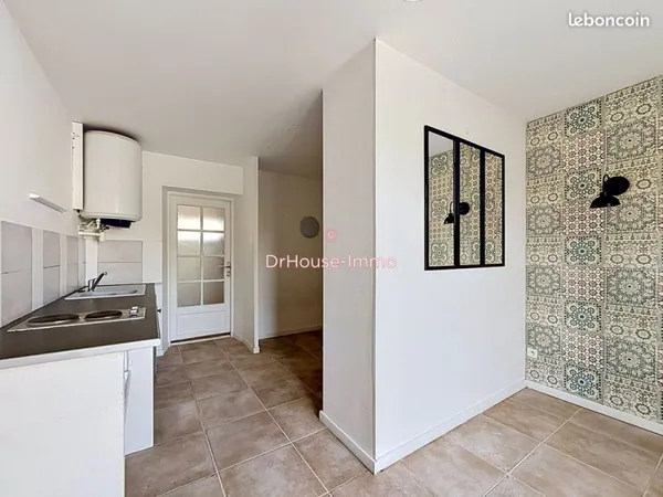 Studio 1 pièce 19 m²