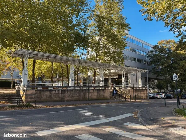 Bureaux 32 m² LAXOU
