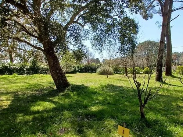 Terrain 934 m²