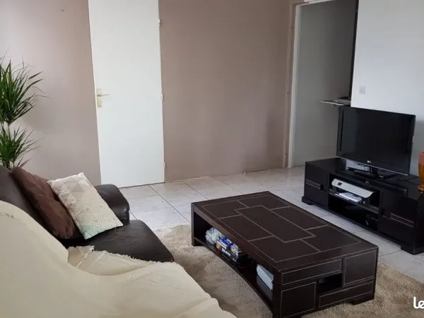 Colocation féminine Villeurbanne