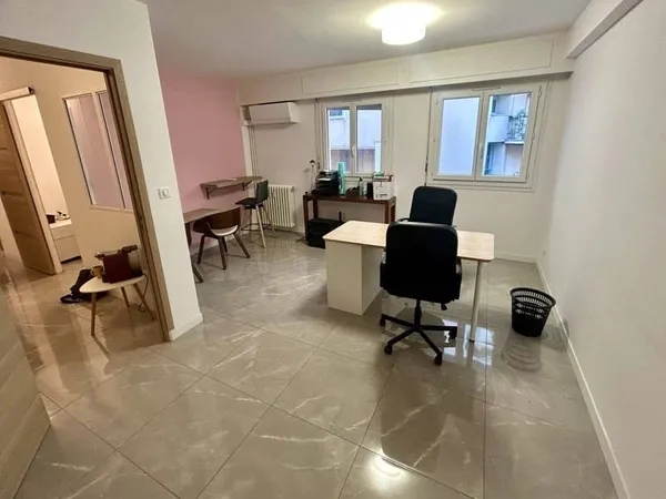 Bureaux 48 m²