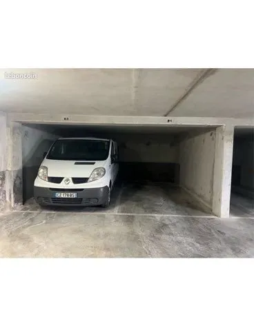 Place de PARKING