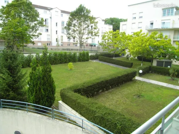 Studio neoma fac droit