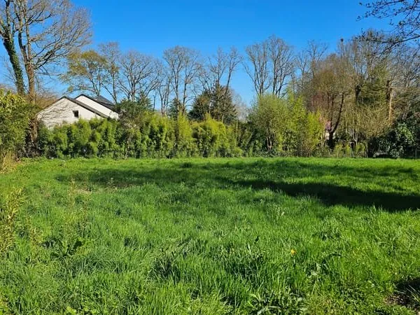 Terrain La Chapelle Sur Erdre 854 m2