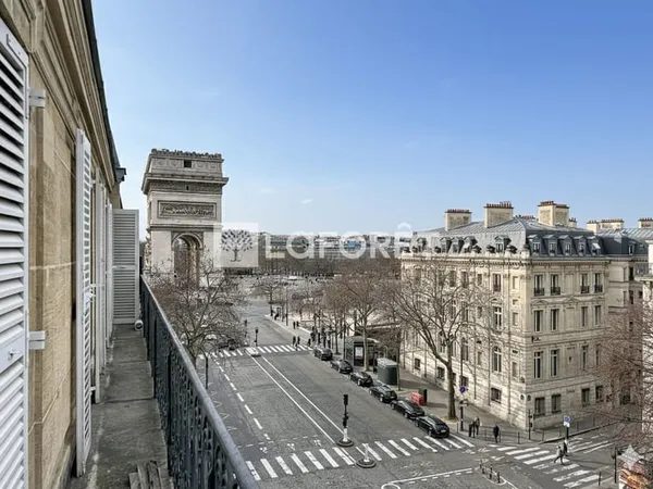 Appartement Paris 5 pièces 146 m²