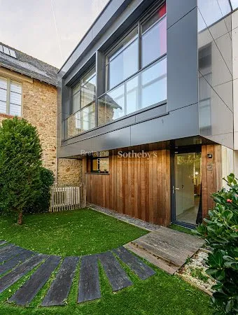 Maison 6 pièces 138 m²