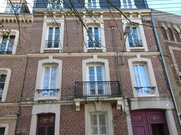 A VENDRE APPARTEMENT CENTRE VILLE DE DIEPPE - 94m2 - 3 CHAMB