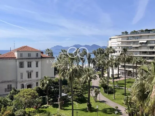 Appartement 5 pièces 165 m²