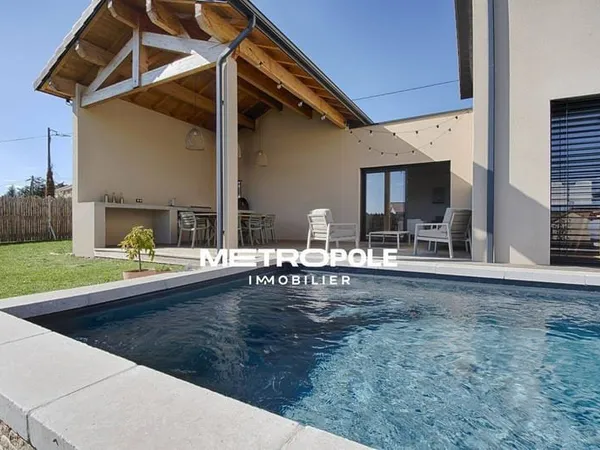 Maison 5 pièces 140 m²