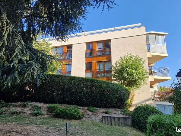 Appartement de 2/3 pièces de 54 M2 au Chesnay dans Parly 2