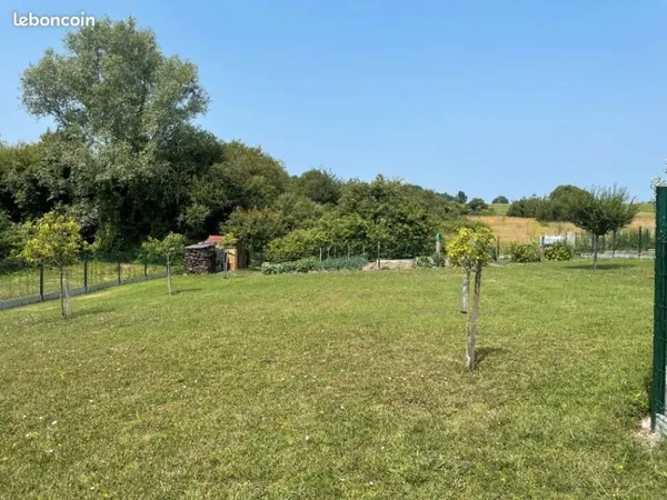 Terrain 700 m² Saint Martin Lacaussade