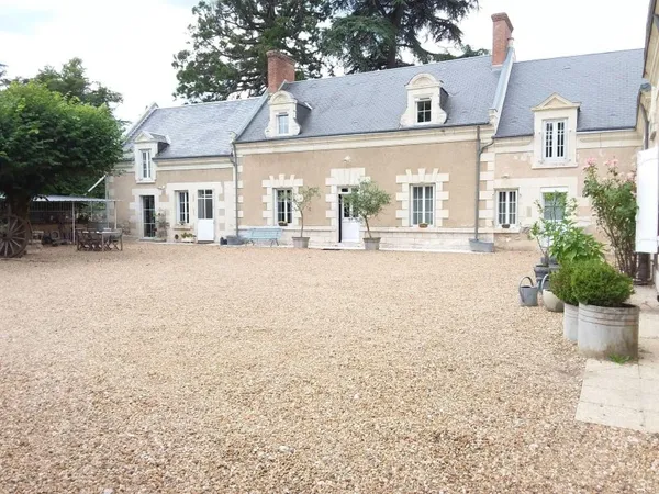 Maison 11 pièces 283 m²